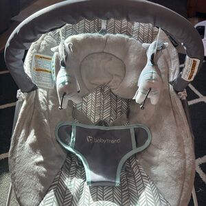 Baby Trend Gray and Mint Baby Bouncer